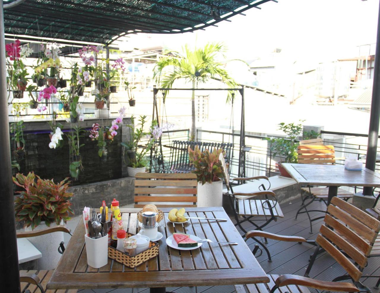 Ngoc Minh Hotel Хошимин Екстериор снимка